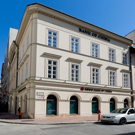 Budapest Central Square 2 Bedrooms Suite - Michaelides Voeroesmarty Square Residences Екстериор снимка